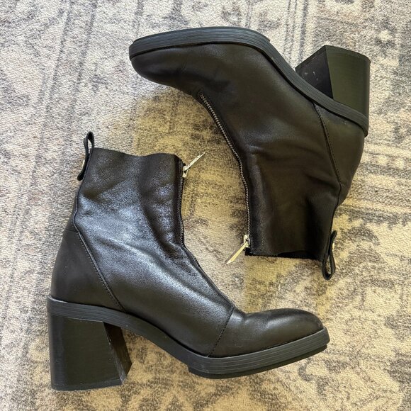 Zara Shoes - ZARA Black Leather Front Zip Chunky Ankle Leather Boots 38